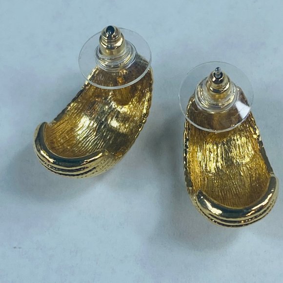 Half Hoop Vintage Pierced Post Earrings Womens Gold Tone Ridged Ribbed Textured - Picture 3 of 16